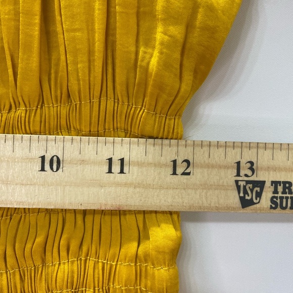 Gold puff sleeve smocked top Sz S boat neckline wide elastic waist, satin feel - Picture 11 of 11